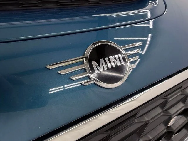 Used 2022 Blue MINI Signature image 13