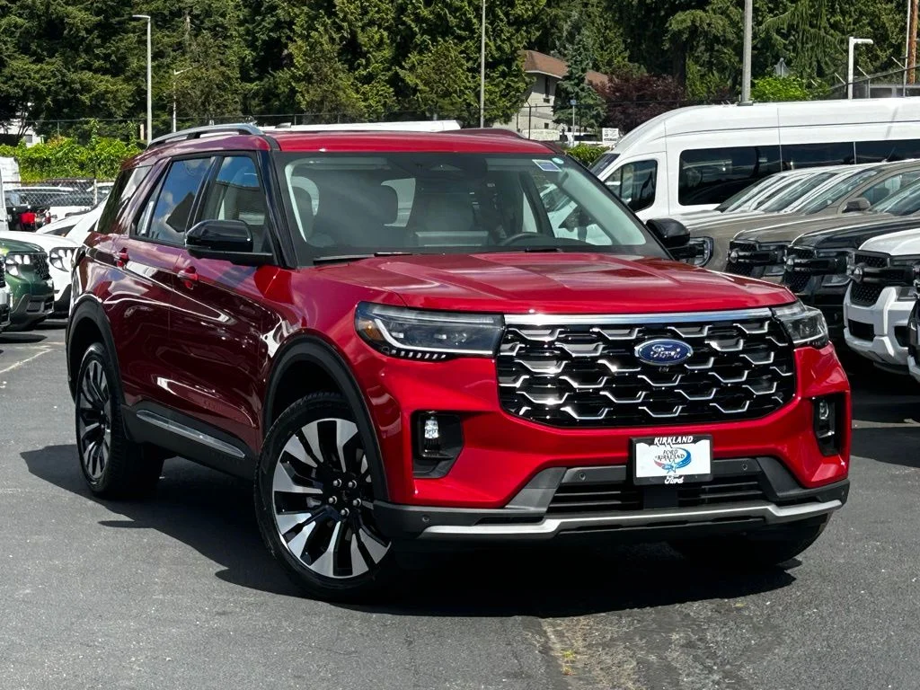 2026 Ford Explorer Platinum 4WD's photo