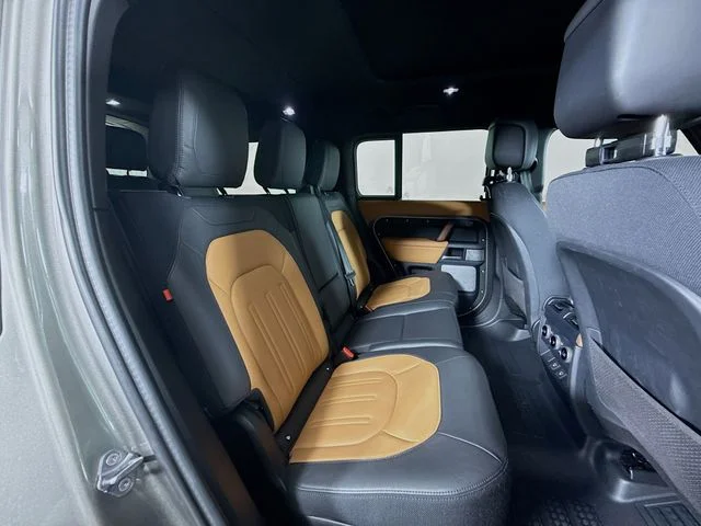 Used 2024 Silver Land Rover X image 30