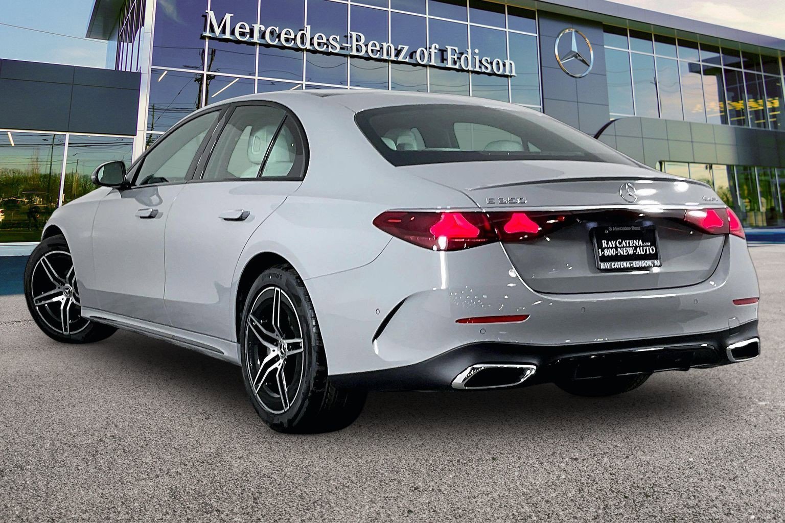 New 2026 MANUFAKTUR Alpine Grey Mercedes-Benz E 350 image 16