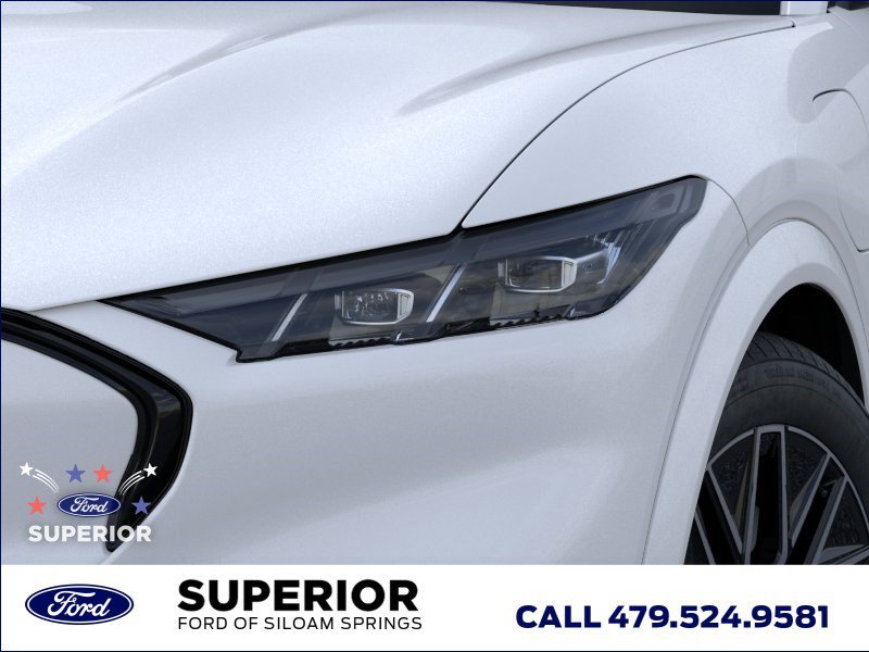 New 2026 Star White Metallic Tri-coat Ford Premium image 18