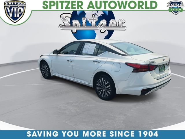 Certified Used 2023 White Nissan 2.5 SV image 7