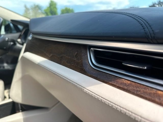 Used 2018 Silver Metallic Tesla 100D image 22