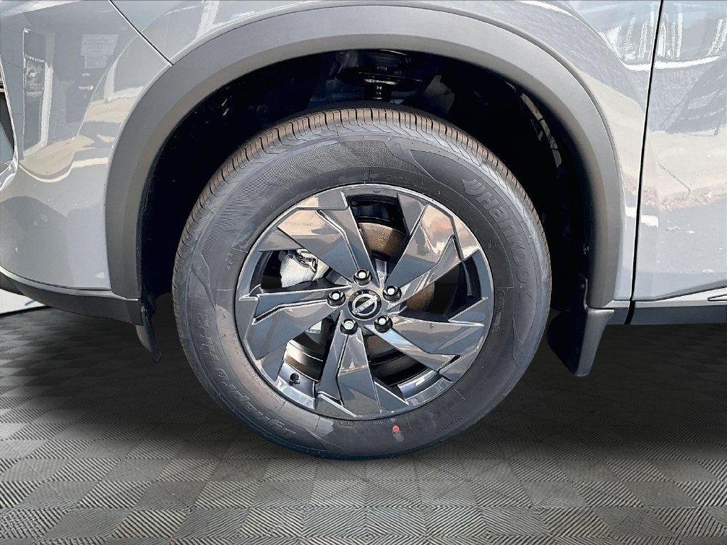 Used 2026 Gray Nissan SV image 29
