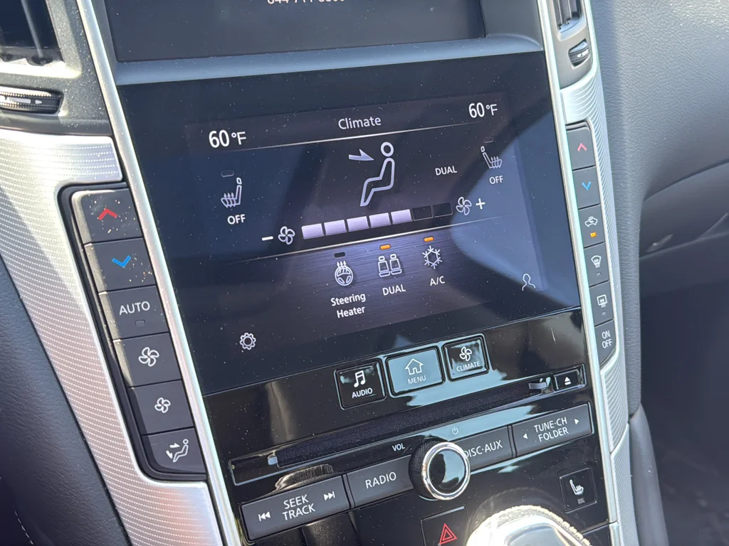 Used 2023 Gray INFINITI LUXE image 24