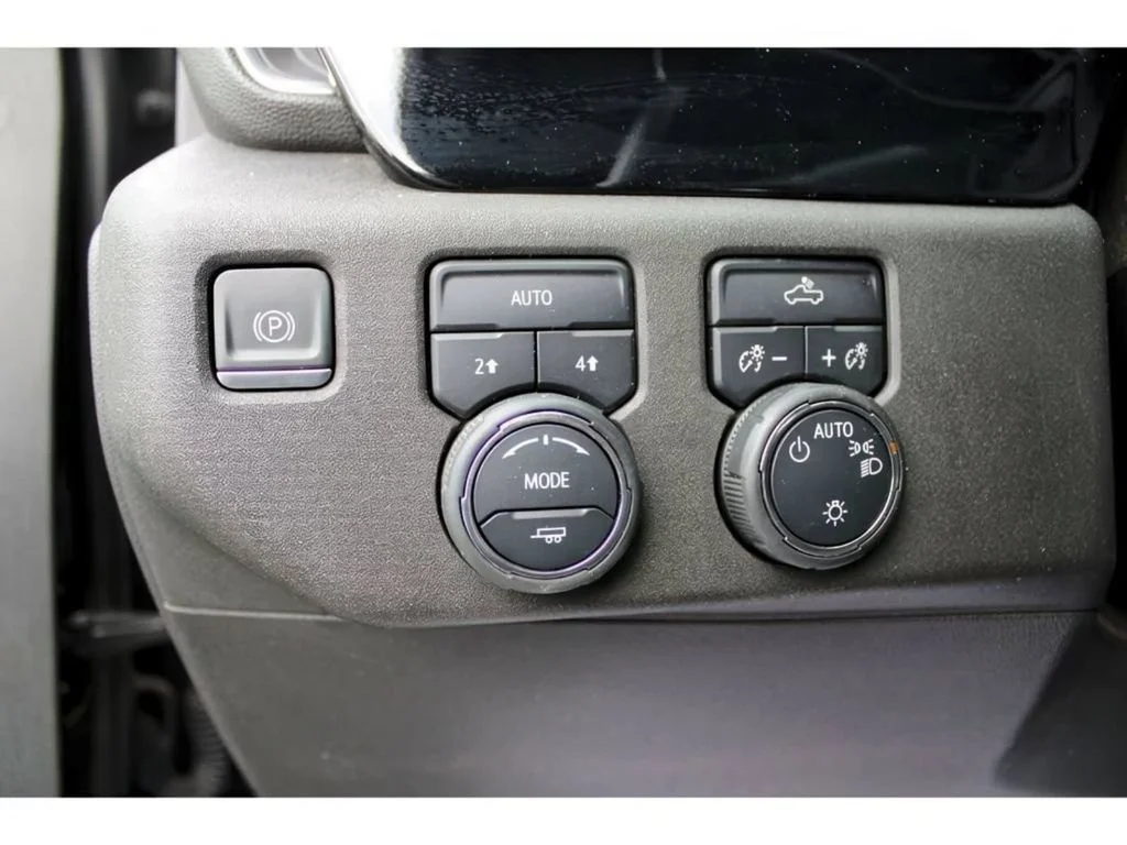 2023 Chevrolet Silverado 1500 LT - Photo 17