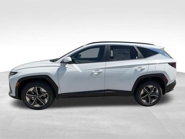 New 2026 White Hyundai SEL AWD image 5