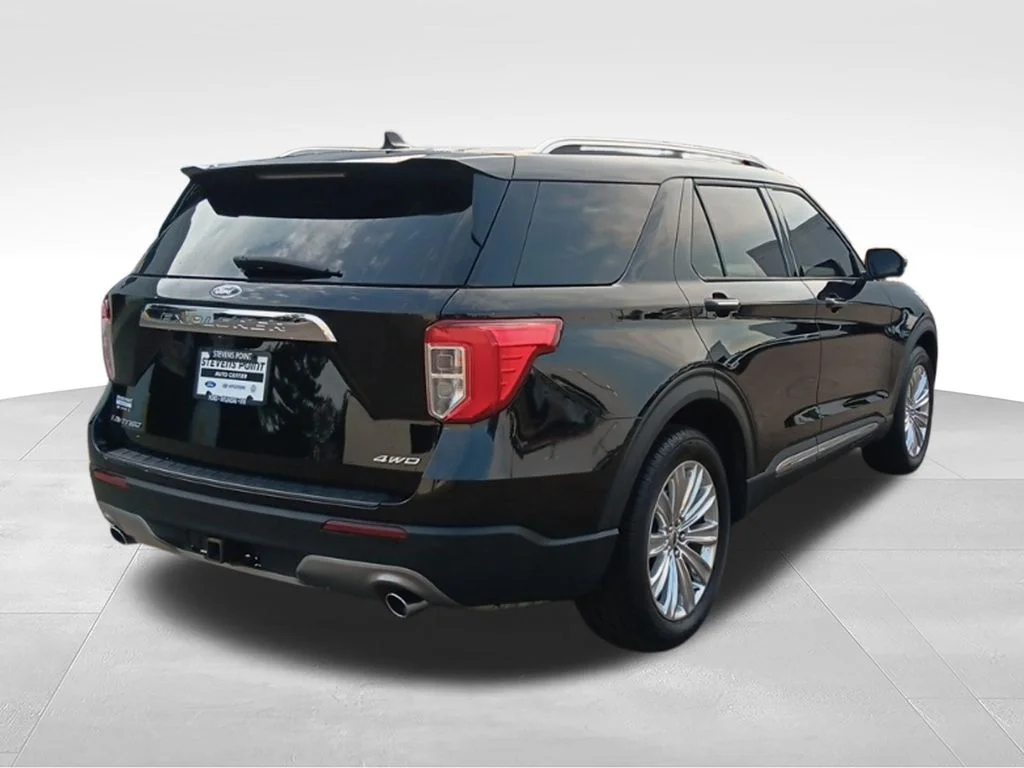 Used 2022 Black Metallic Ford Limited image 6