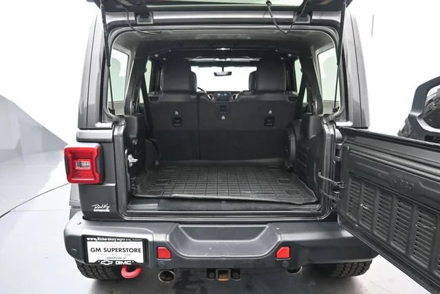 Used 2020 Granite Crystal Metallic Clearcoat Jeep Rubicon image 21
