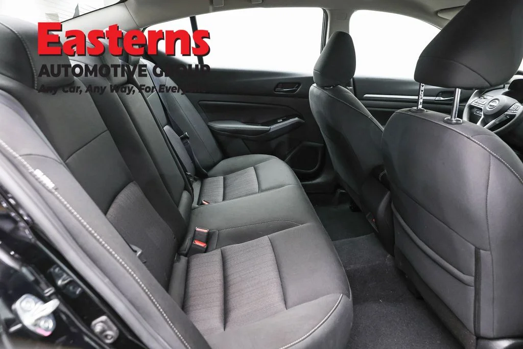 Used 2023 Black Nissan 2.5 SV image 23