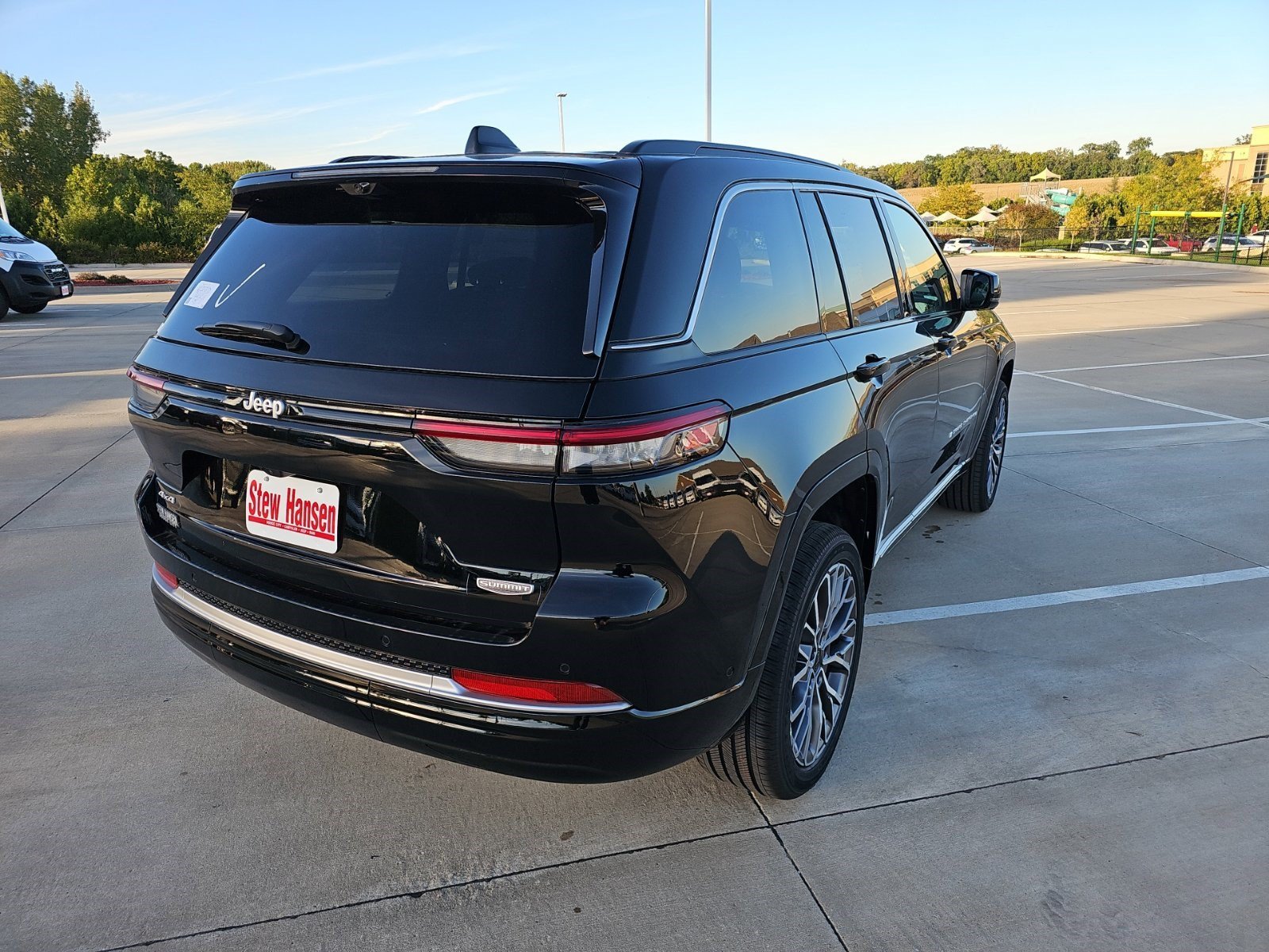 New 2027 High Gloss Black Jeep Summit image 5
