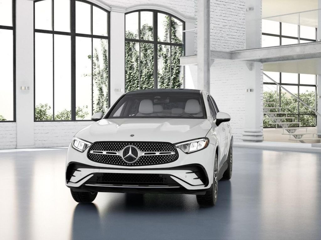 New 2026 Polar White Mercedes-Benz GLC 300 image 42