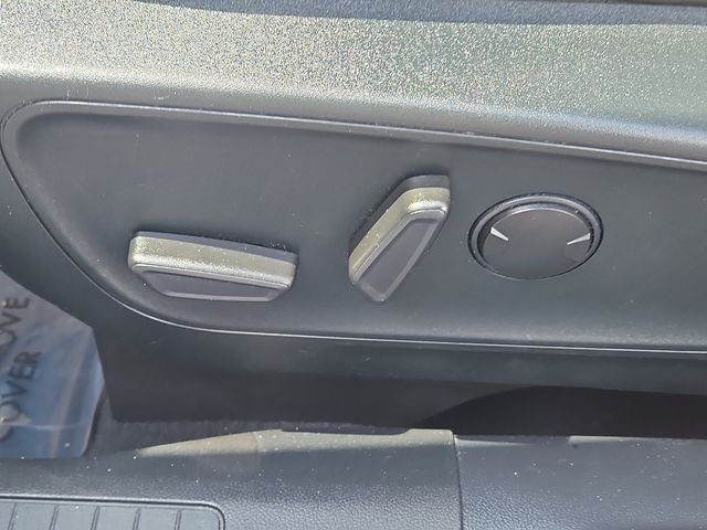 Used 2022 Blue Metallic Ford SEL image 17