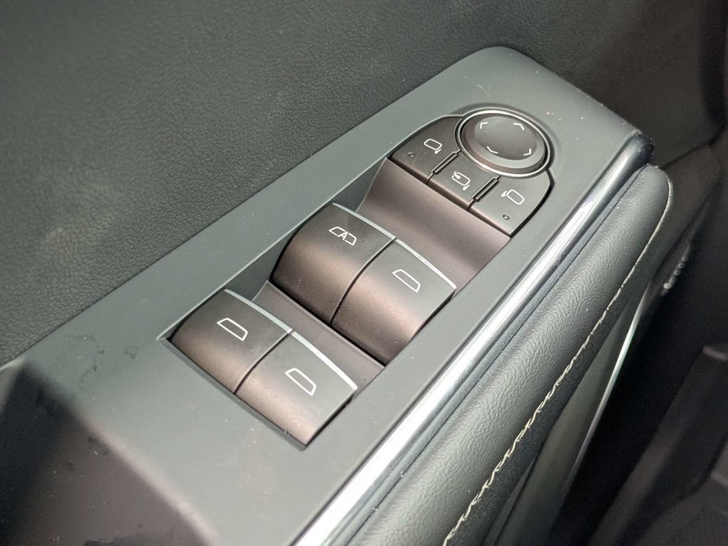 2026 GMC Acadia Denali - Photo 24