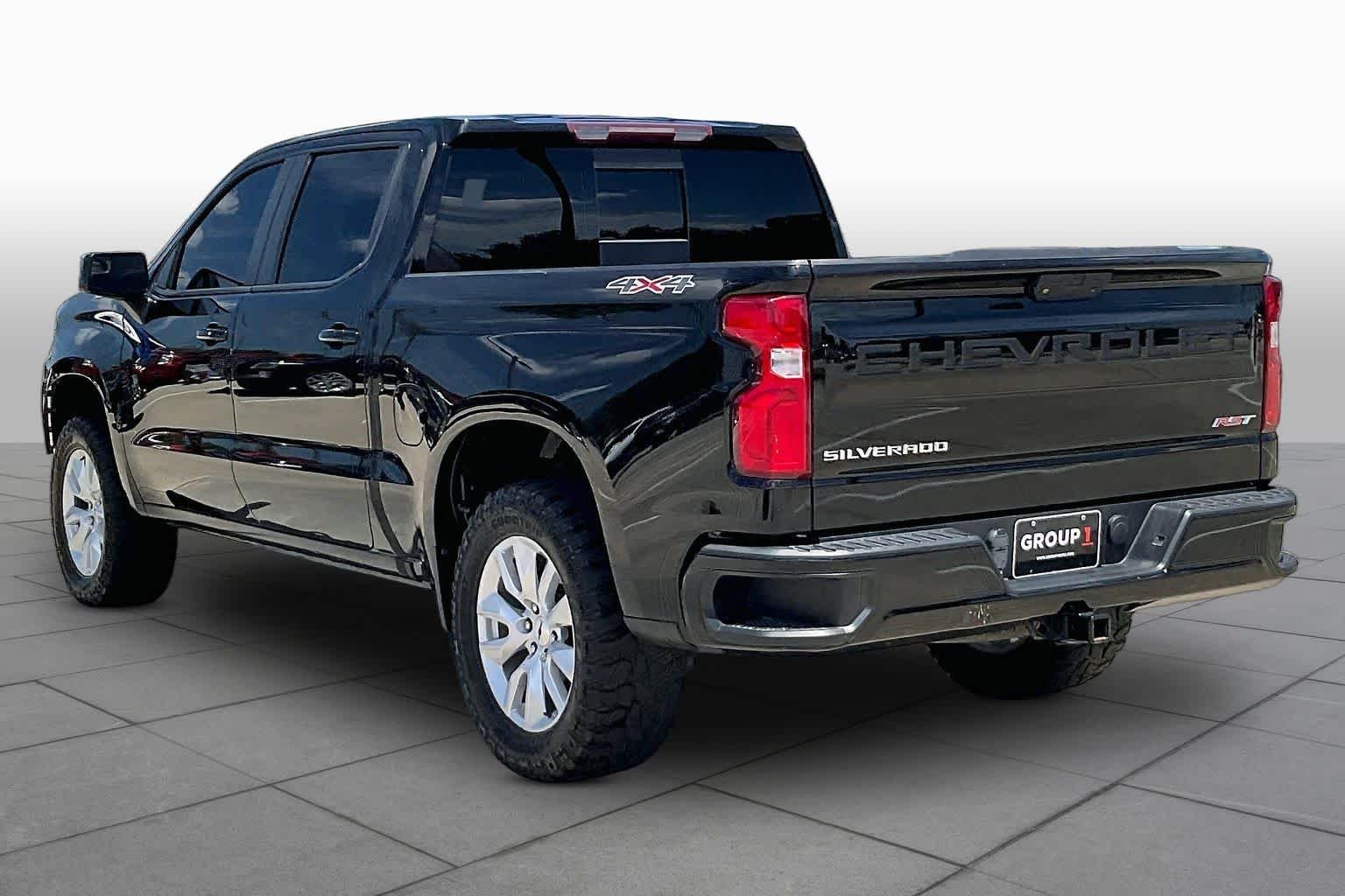 Used 2021 Black Chevrolet RST image 11