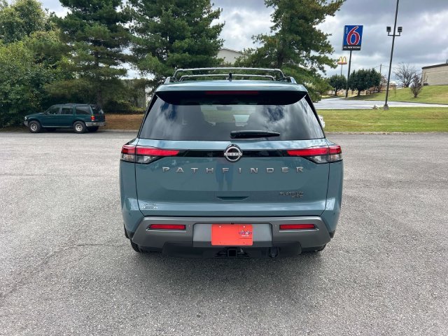 New 2026 Baltic Teal Pearl Nissan Platinum image 4