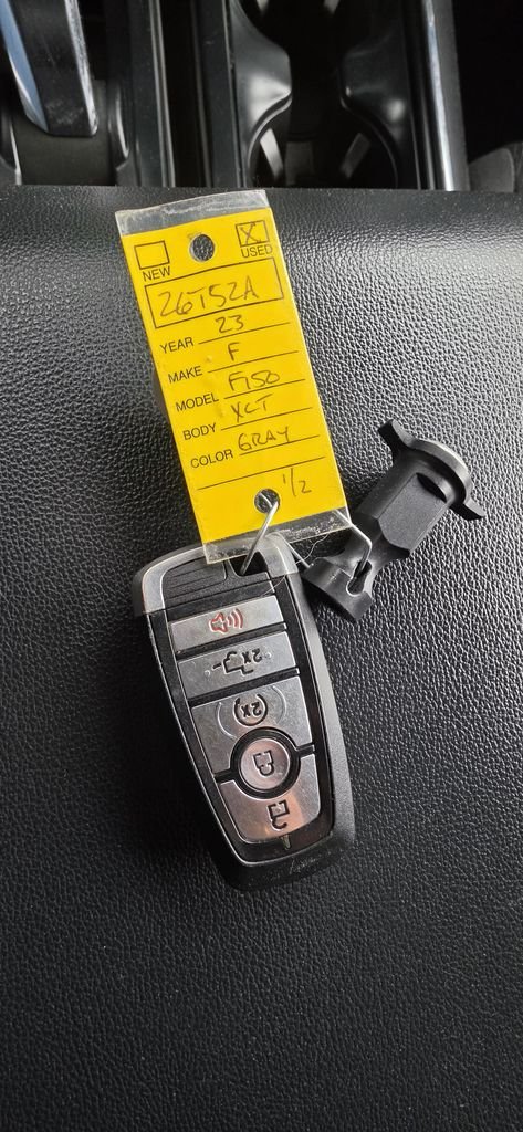 Used 2023 Avalanche Ford XLT image 27