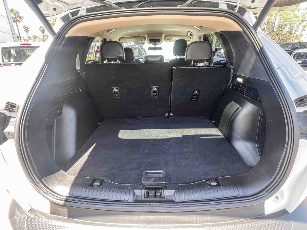 Used 2020 White Ford SEL image 26