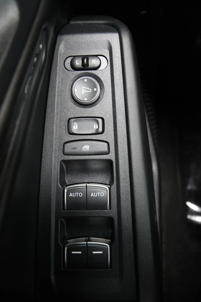 Used 2024 Solar Silver Metallic Honda EX image 22