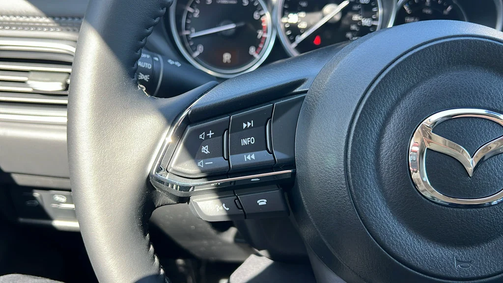 Used 2025 Platinum Quartz Metallic Mazda 2.5 S Preferred Package image 22