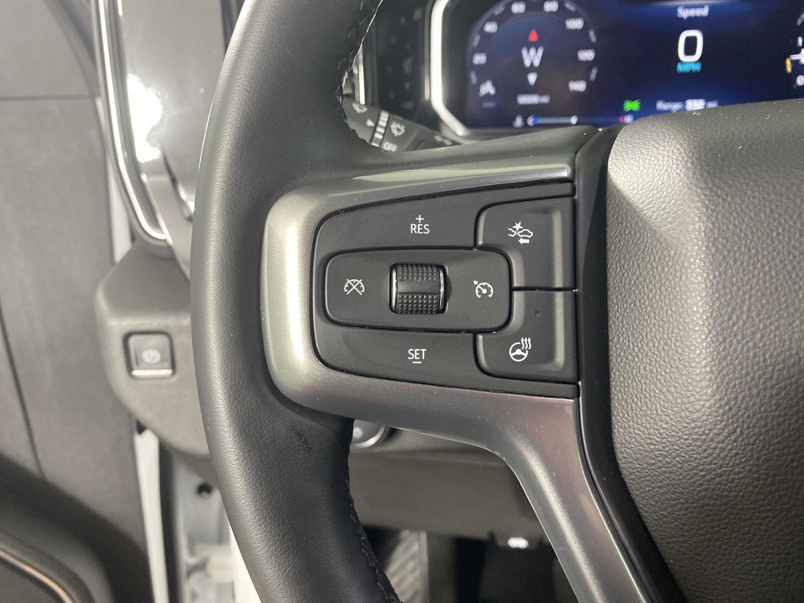 Used 2024 Summit White Chevrolet LT image 13
