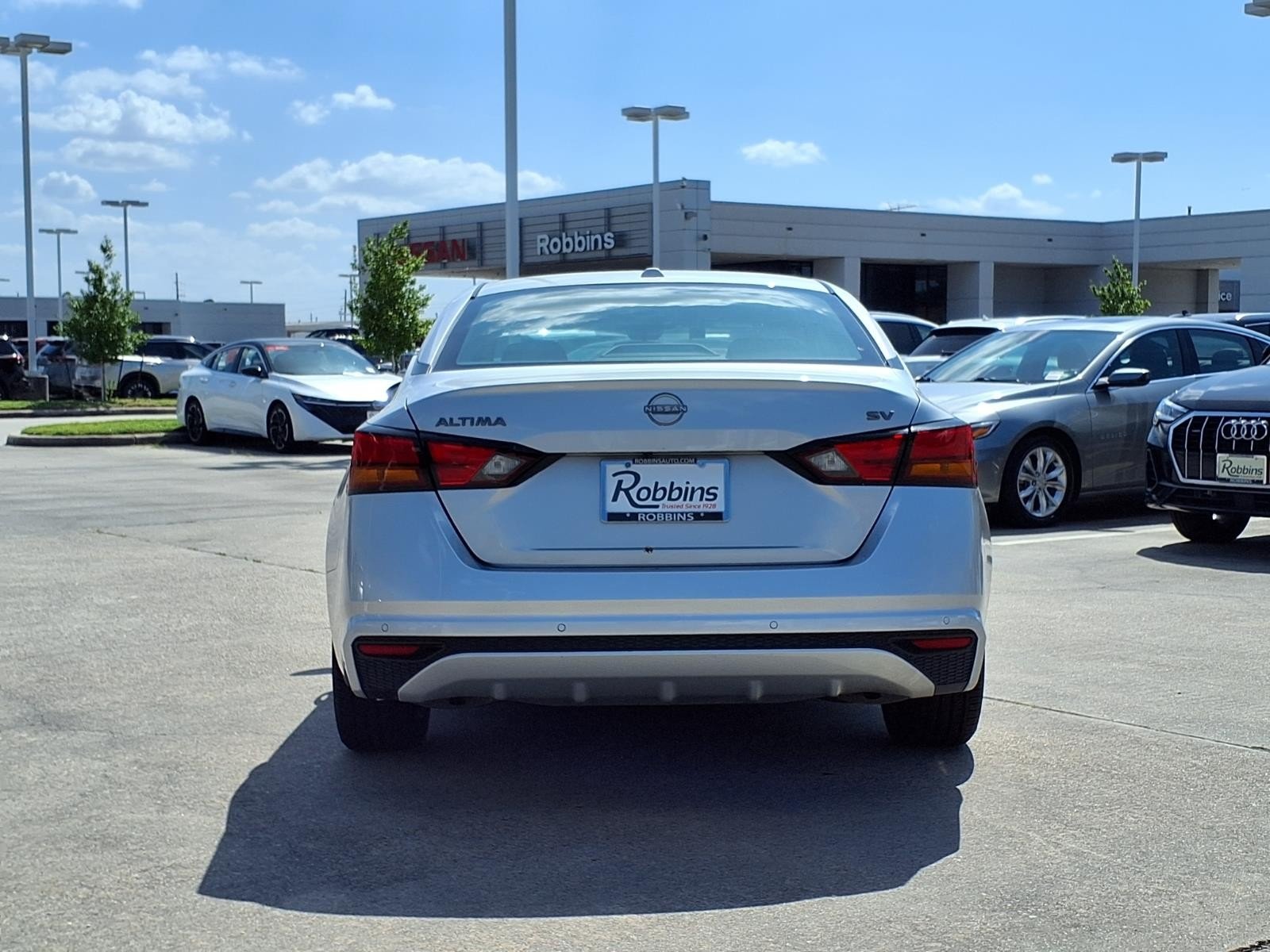2024 Nissan Altima 2.5 SV Silver at Robbins Nissan
