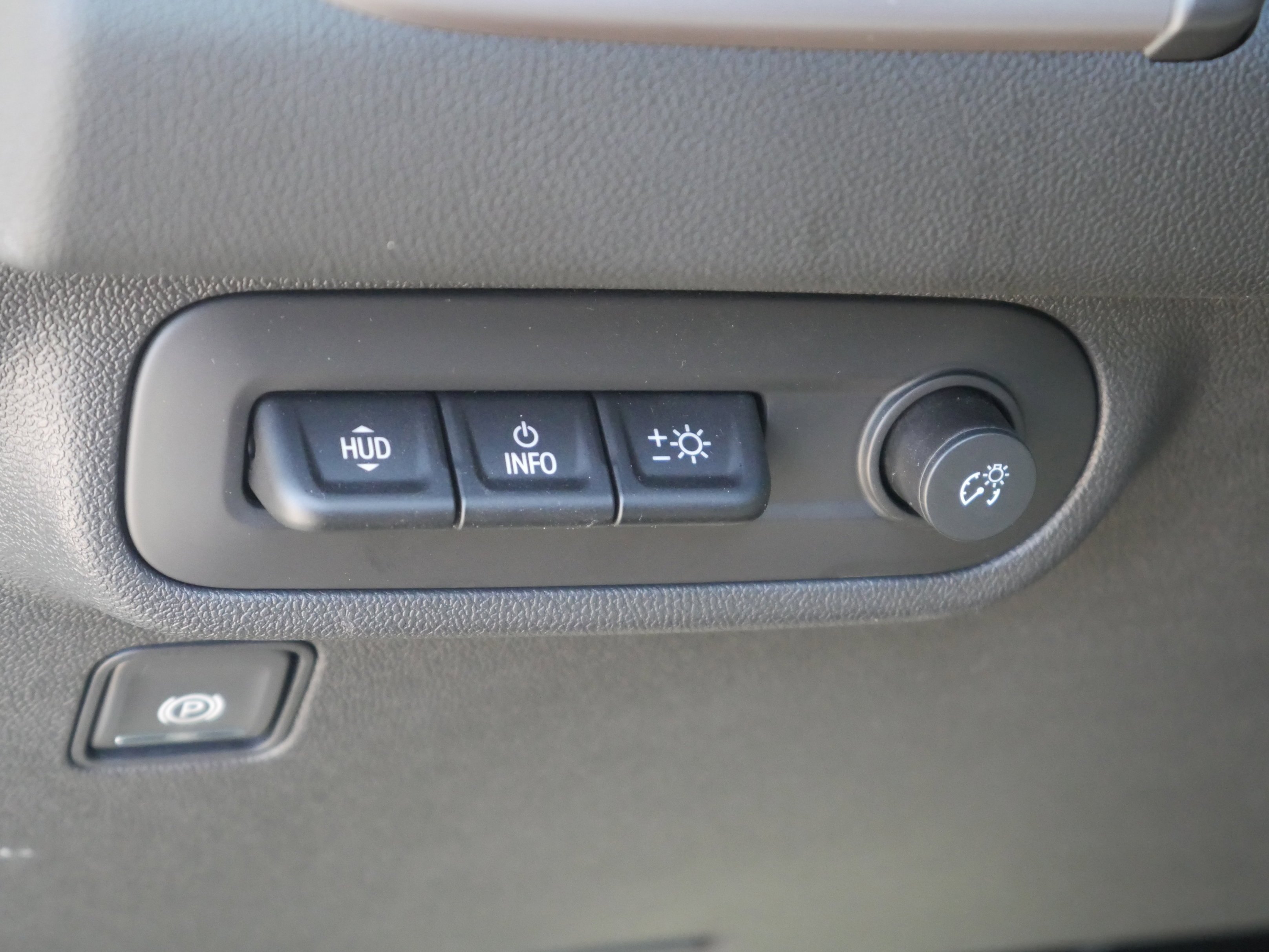 Used 2024 Summit White GMC AT4 image 5
