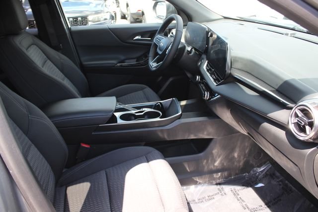 Used 2025 Gray Chevrolet LT image 33