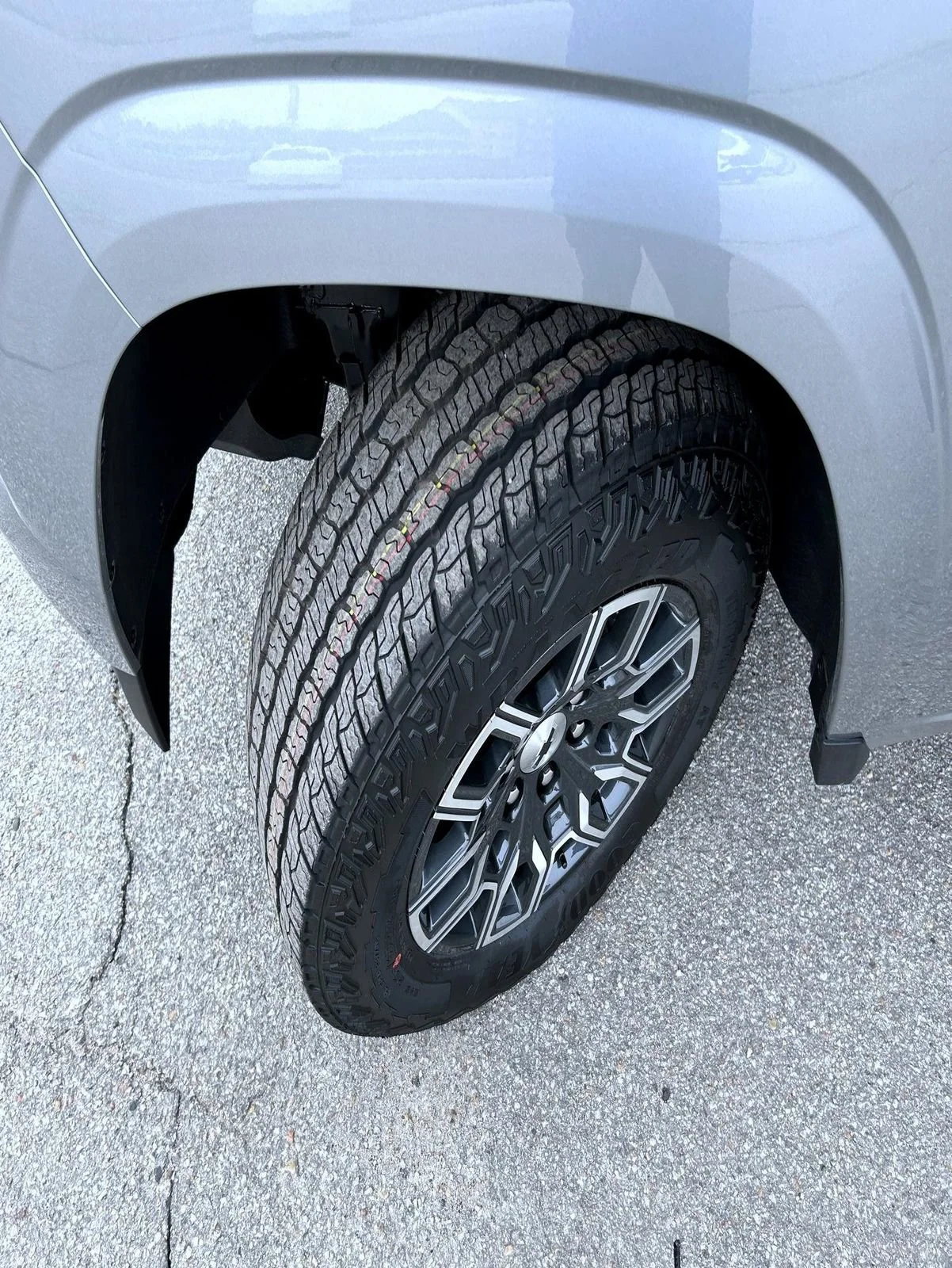 New 2026 Sterling Gray Metallic Chevrolet Z71 image 23