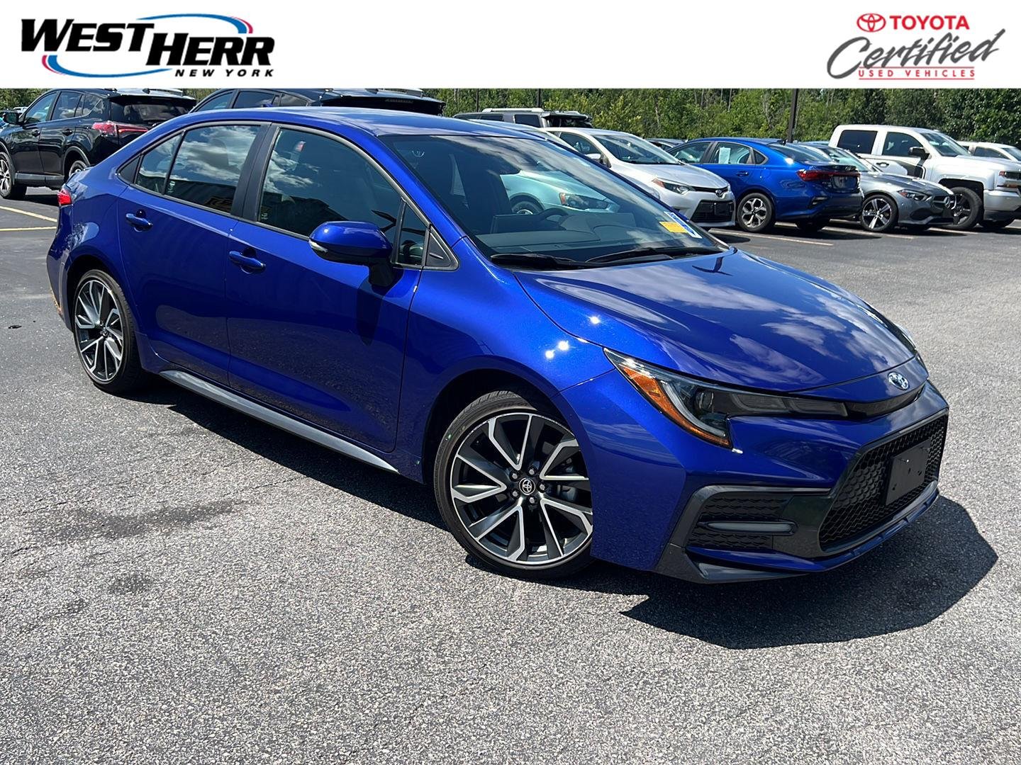 Used 2022 Blue Crush Metallic Toyota SE image 1