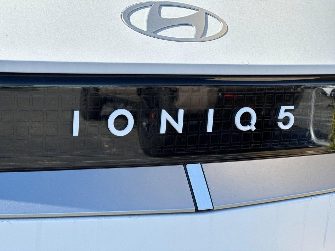 New 2026 White Hyundai SEL image 25