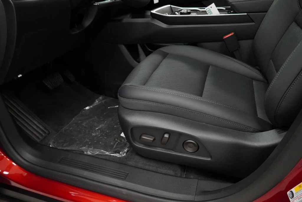 New 2027 Radiant Red Tintcoat Chevrolet LT image 23