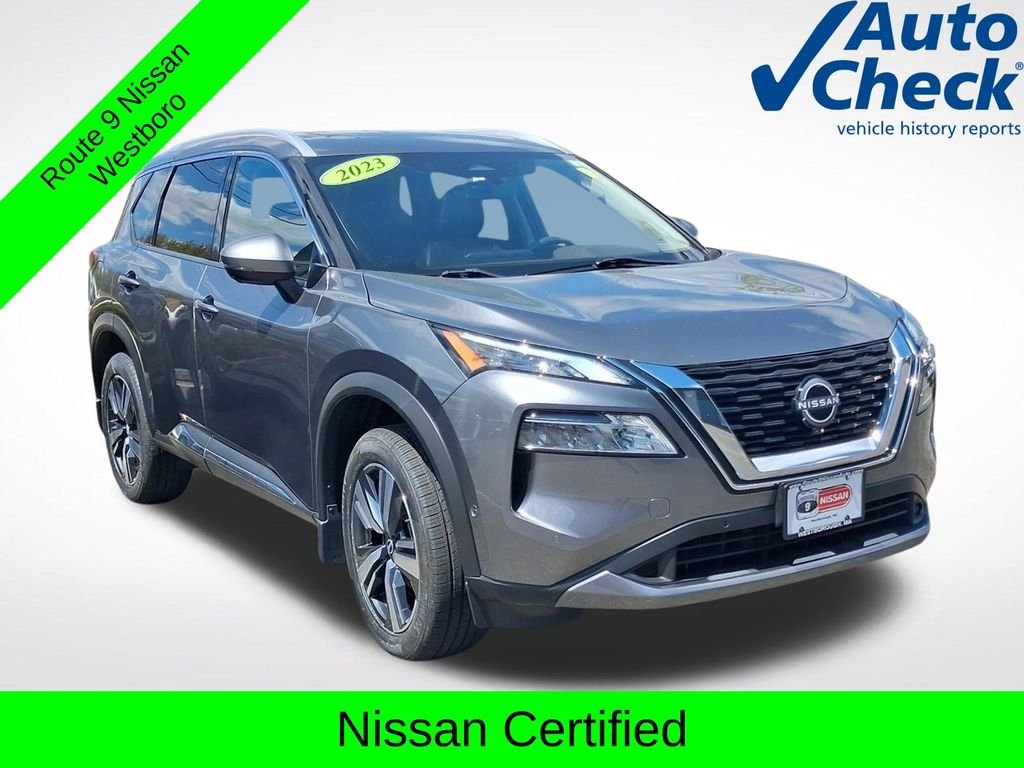 Used 2023 Gray Nissan SL image 1