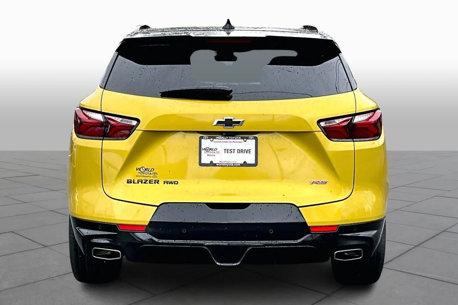 Used 2022 Nitro Yellow Metallic Chevrolet RS image 6