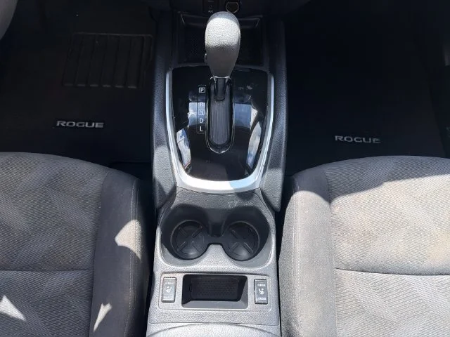 Used 2016 Red Nissan SV image 22