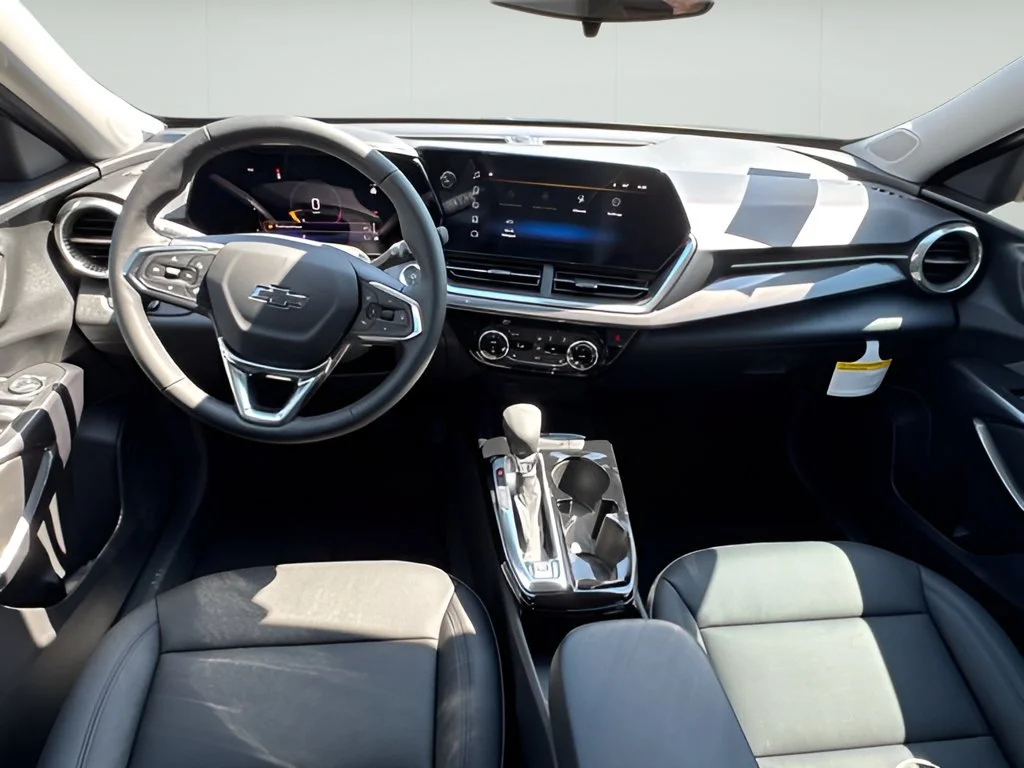 New 2026 Mosaic Black Metallic Chevrolet ACTIV image 19