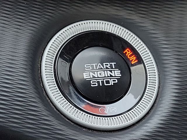Used 2025 Silver Jeep Laredo image 16