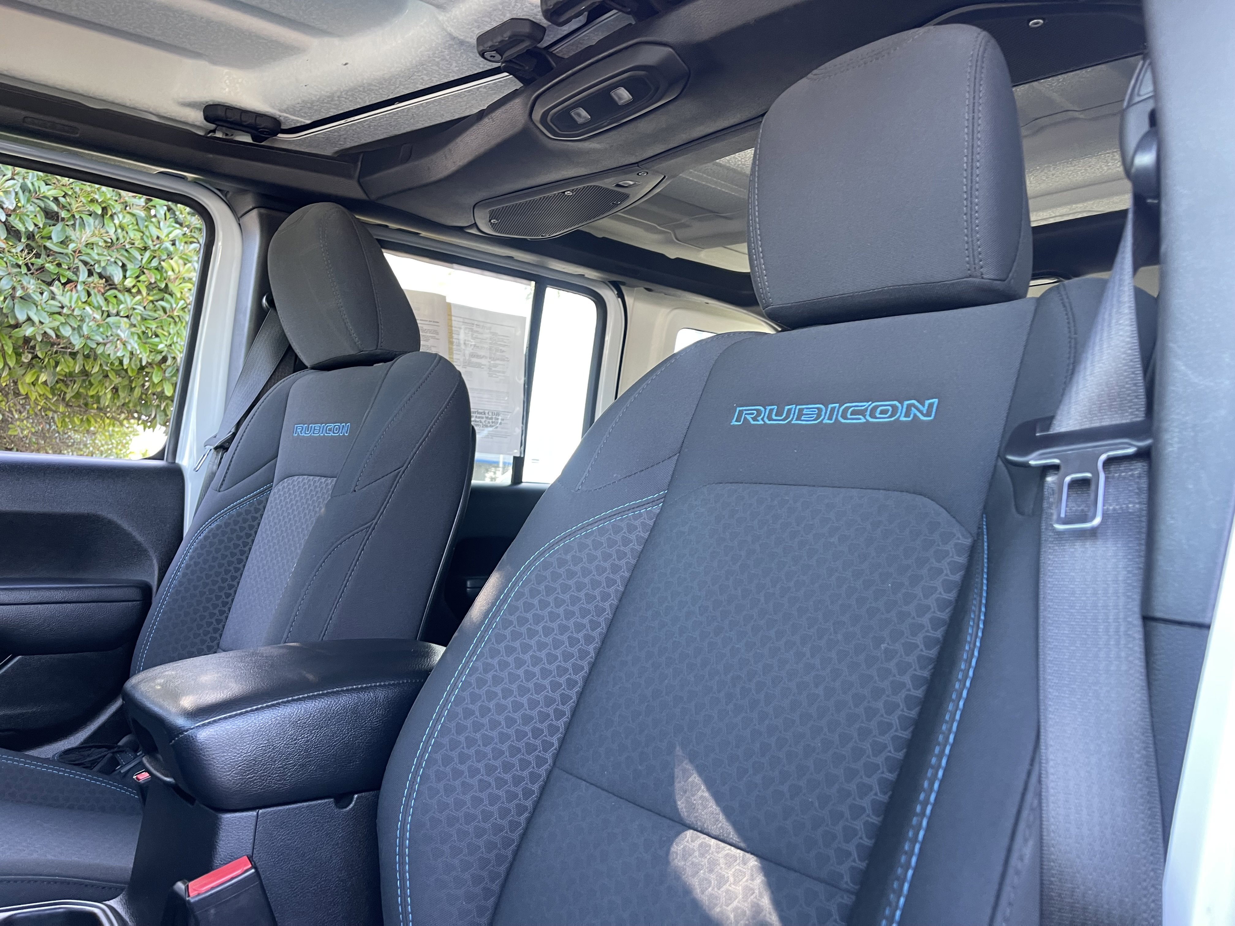 Used 2024 White/off-white Jeep Rubicon 4xe image 13