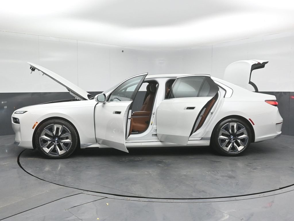 2023 BMW I7 - Image 56