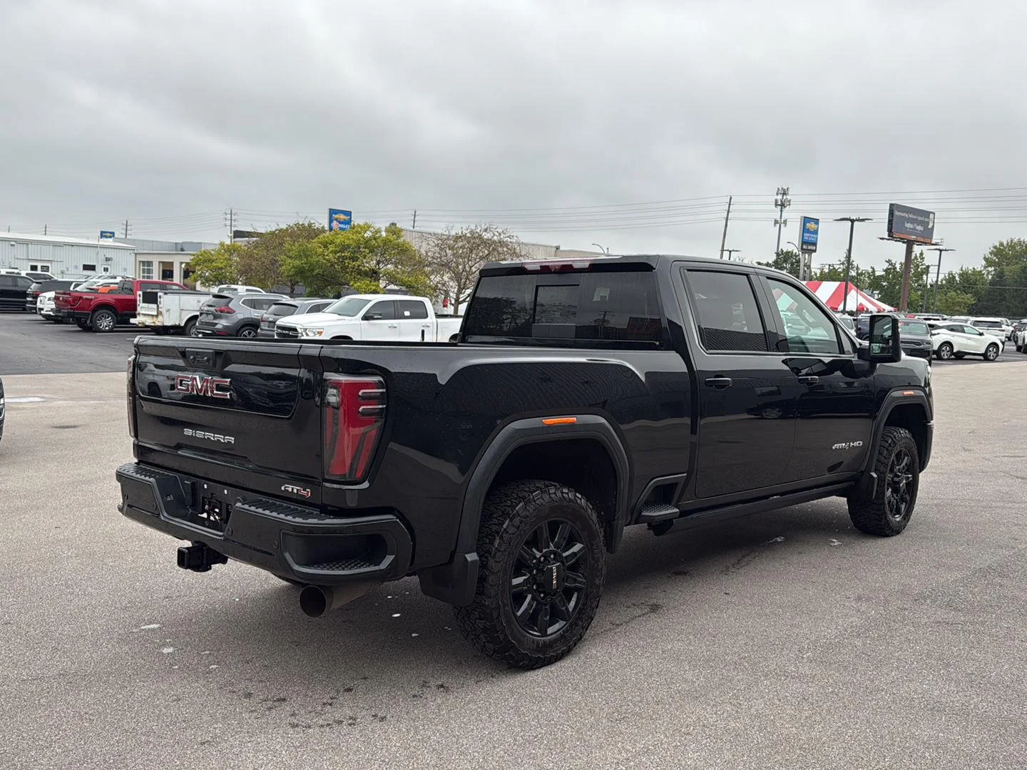 Used 2024 Onyx Black GMC AT4 image 3