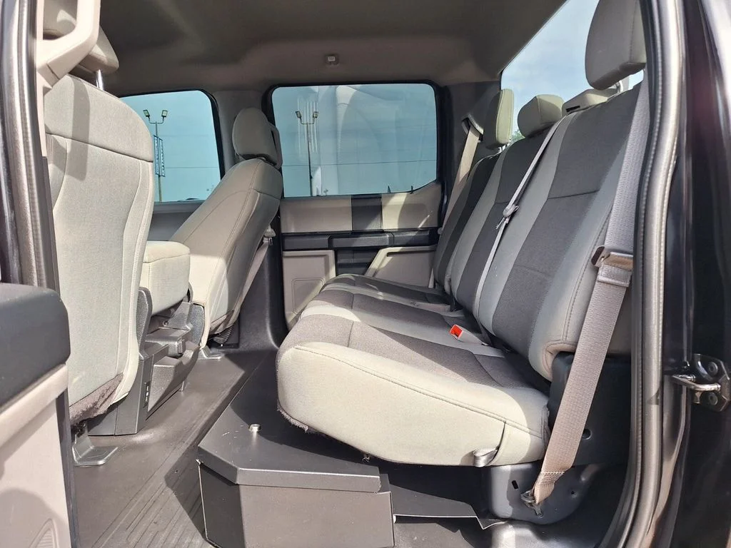 Used 2020 Black Metallic Ford XL image 10