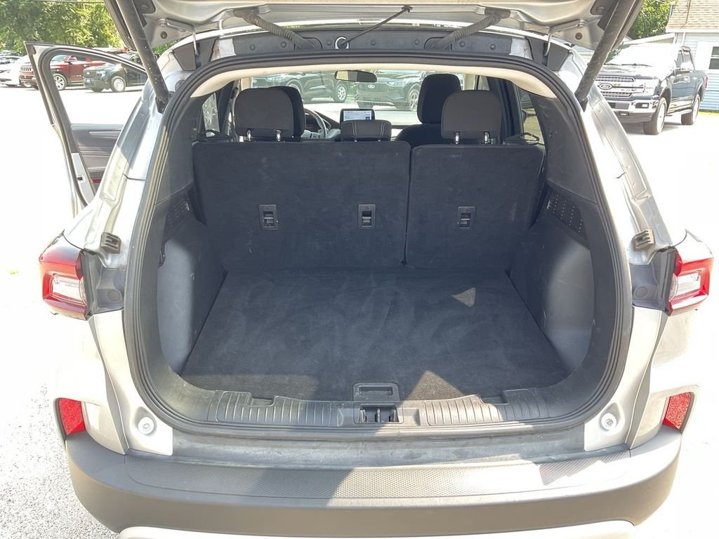 Used 2024 Silver Ford Active image 22