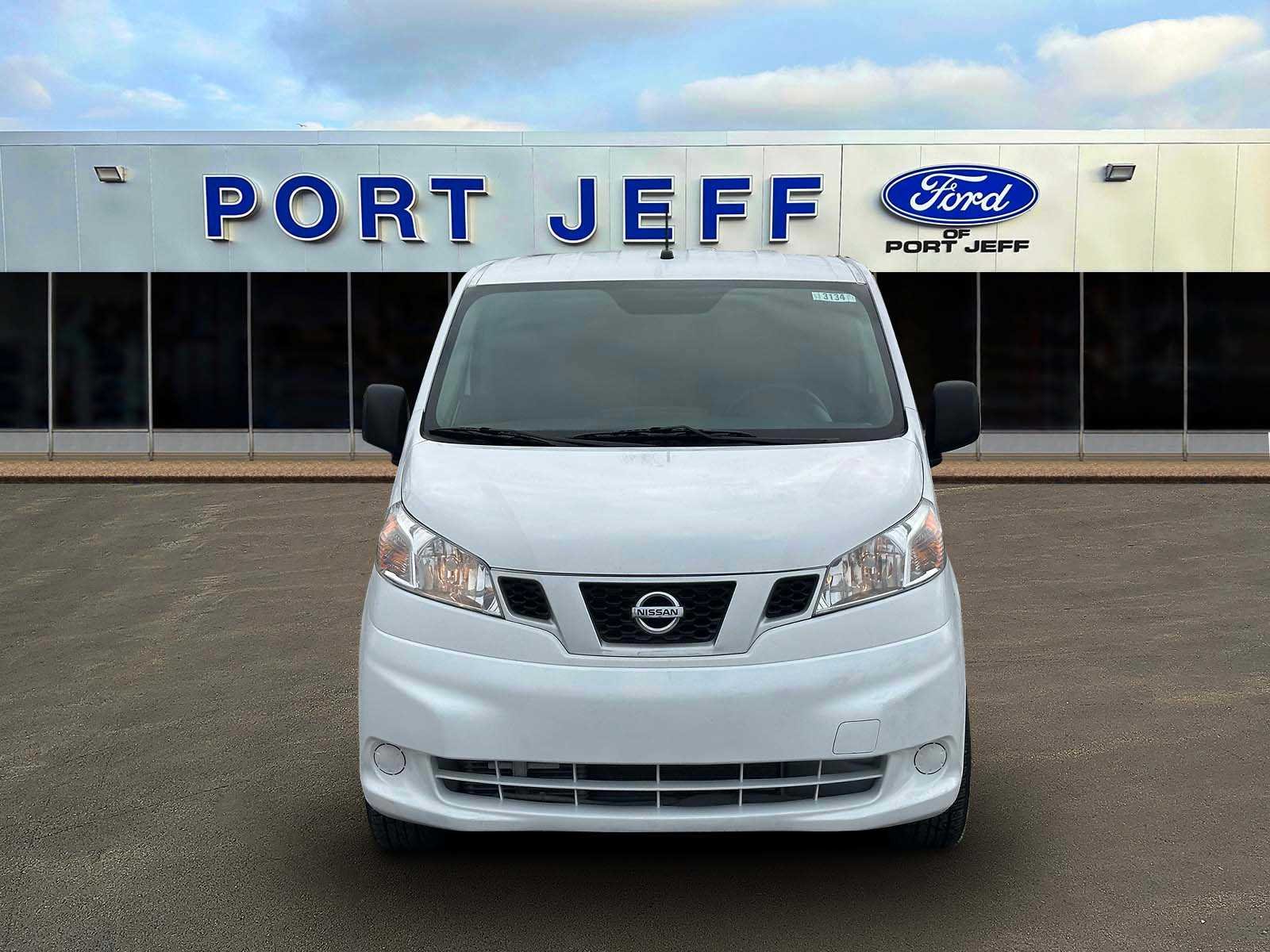 Used 2017 Nissan NV200 S with VIN 3N6CM0KN8HK712493 for sale in Port Jefferson Station, NY