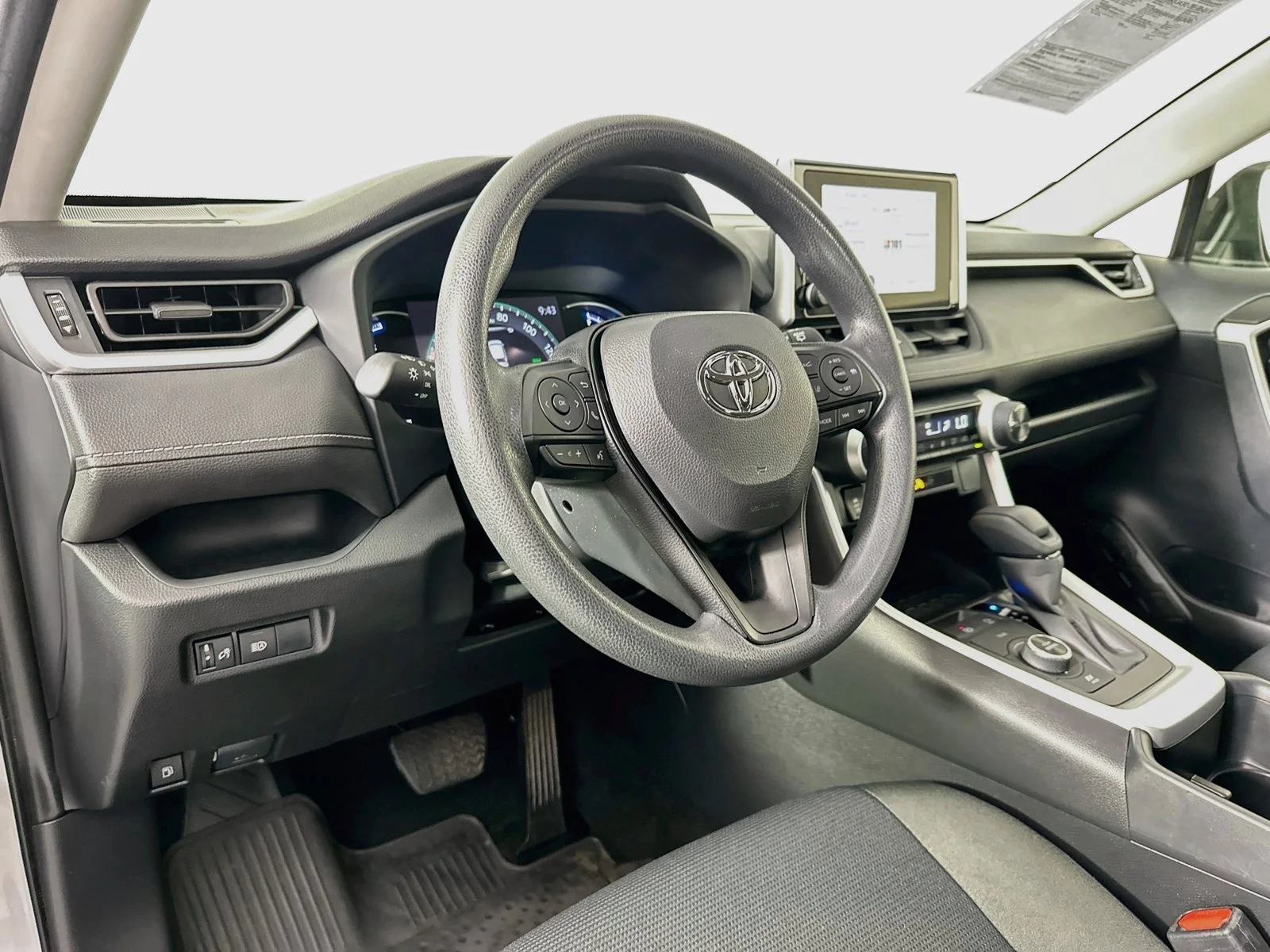 Used 2025 Silver Toyota LE image 9