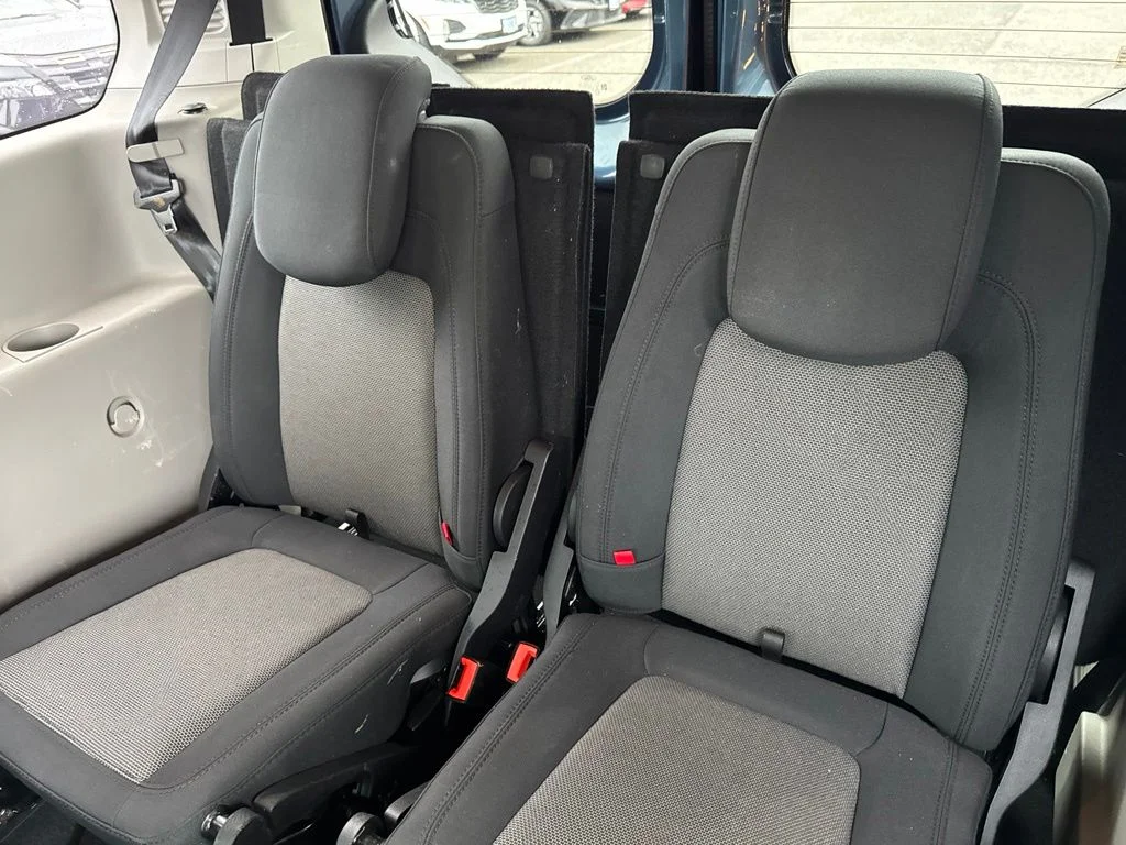 Used 2019 Blue Metallic Ford XLT image 7