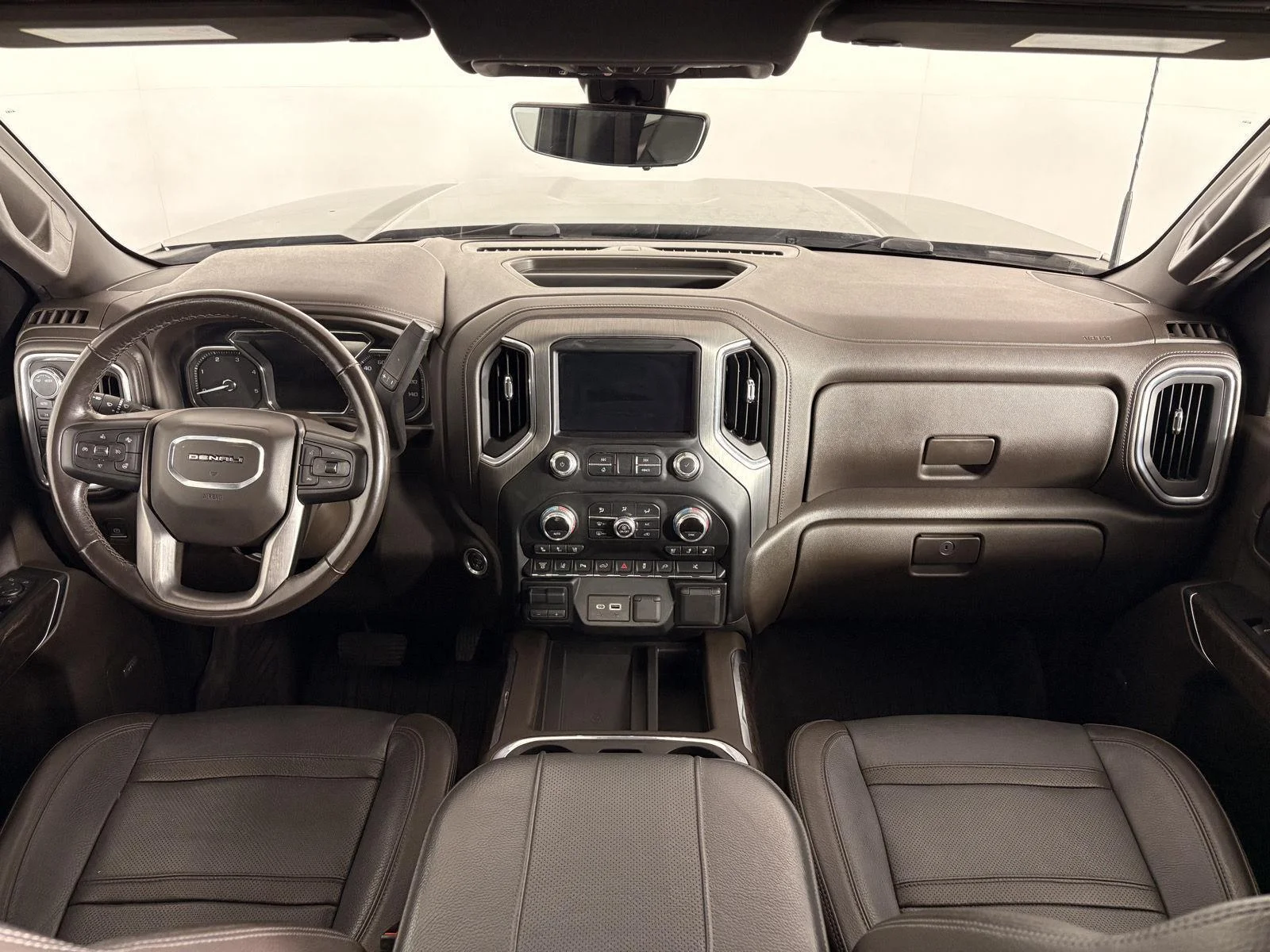 Used 2023 Onyx Black GMC Denali DRW image 24