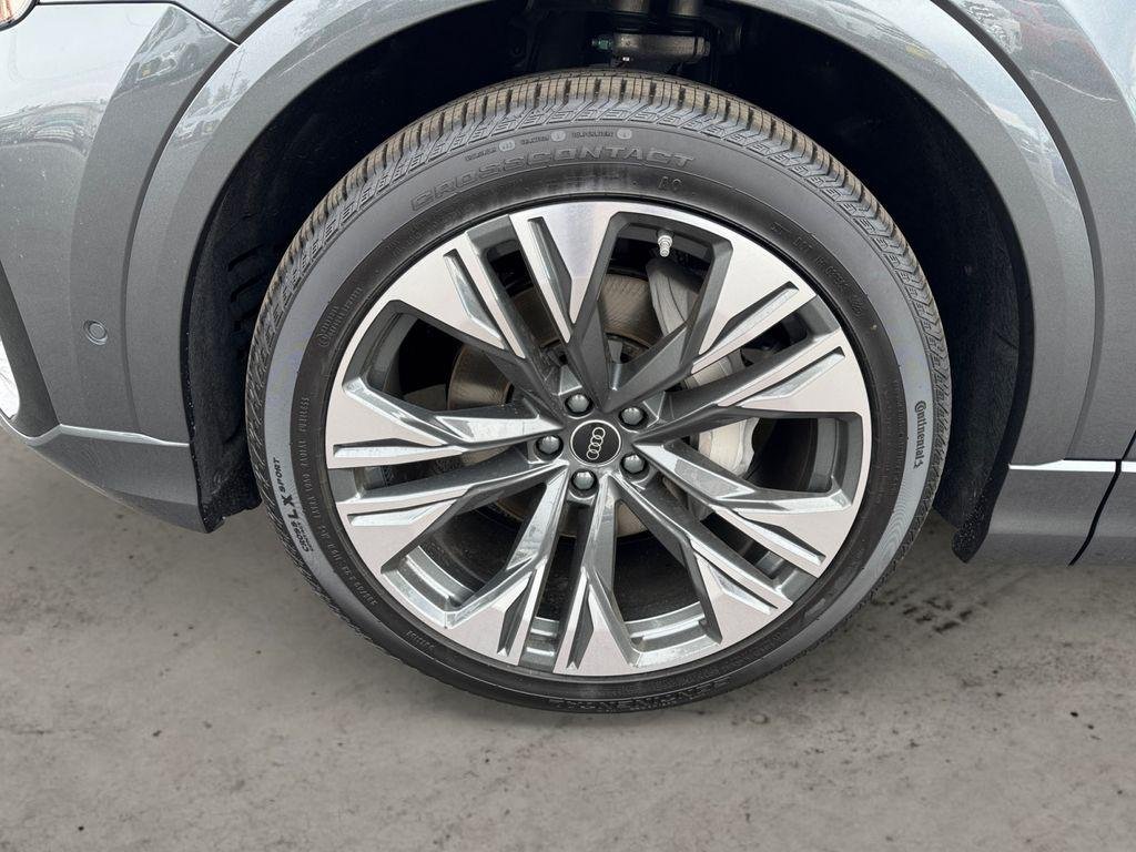 New 2026 Daytona Gray Pearl Effect Audi Premium plus image 9