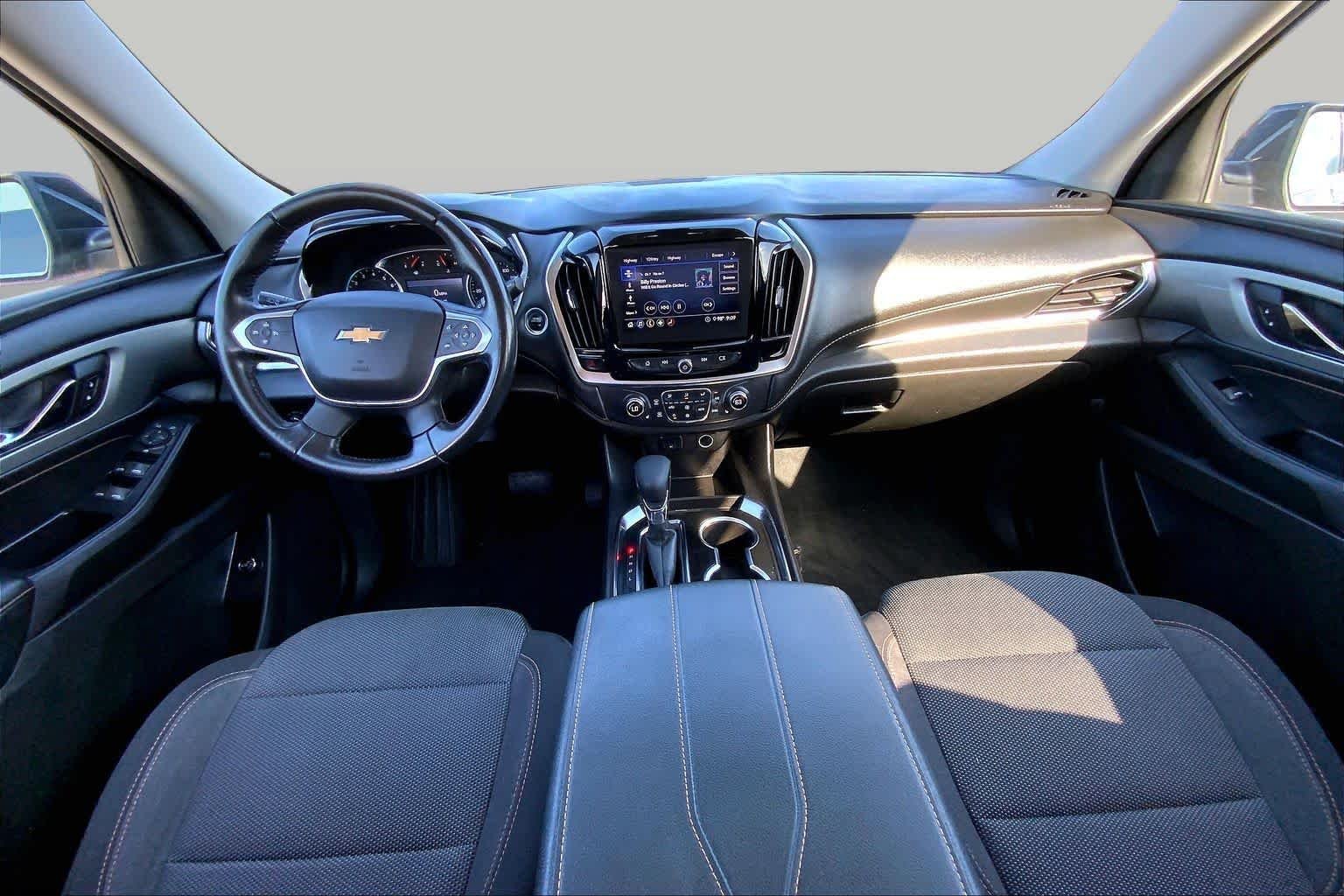 Used 2021 Mosaic Black Metallic Chevrolet LT Cloth image 15