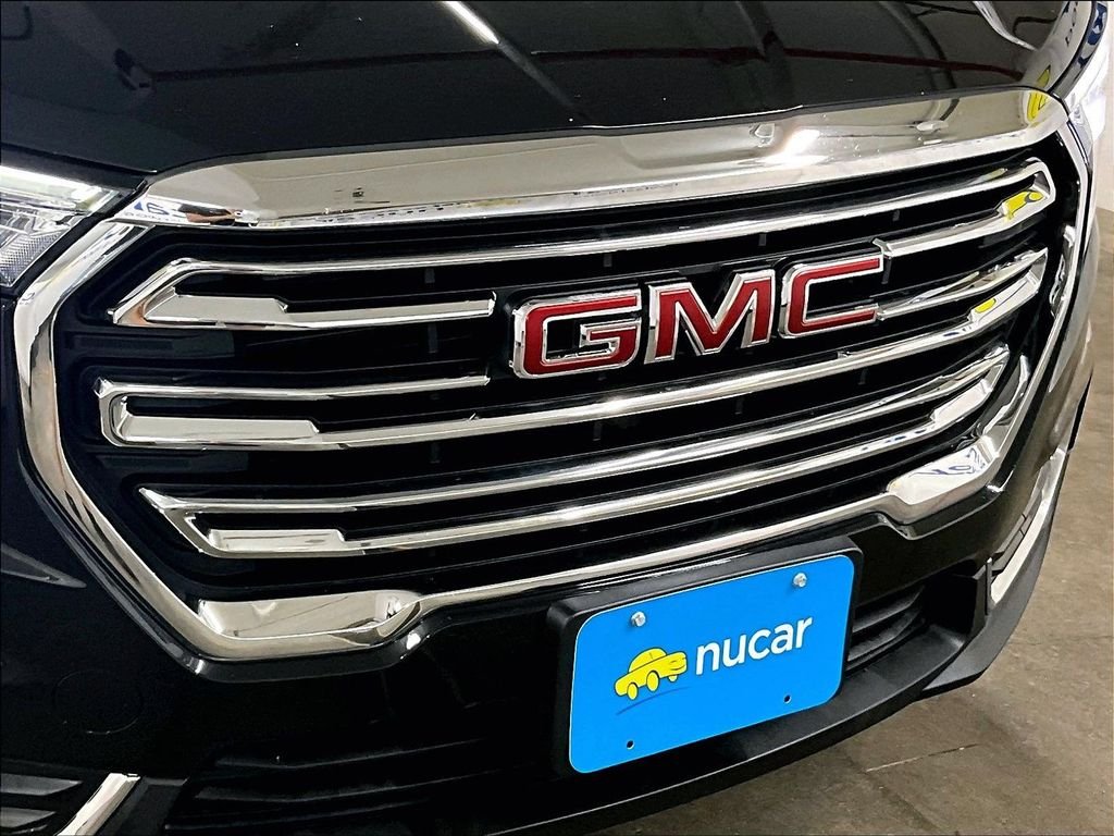 Used 2024 Black GMC SLT image 28