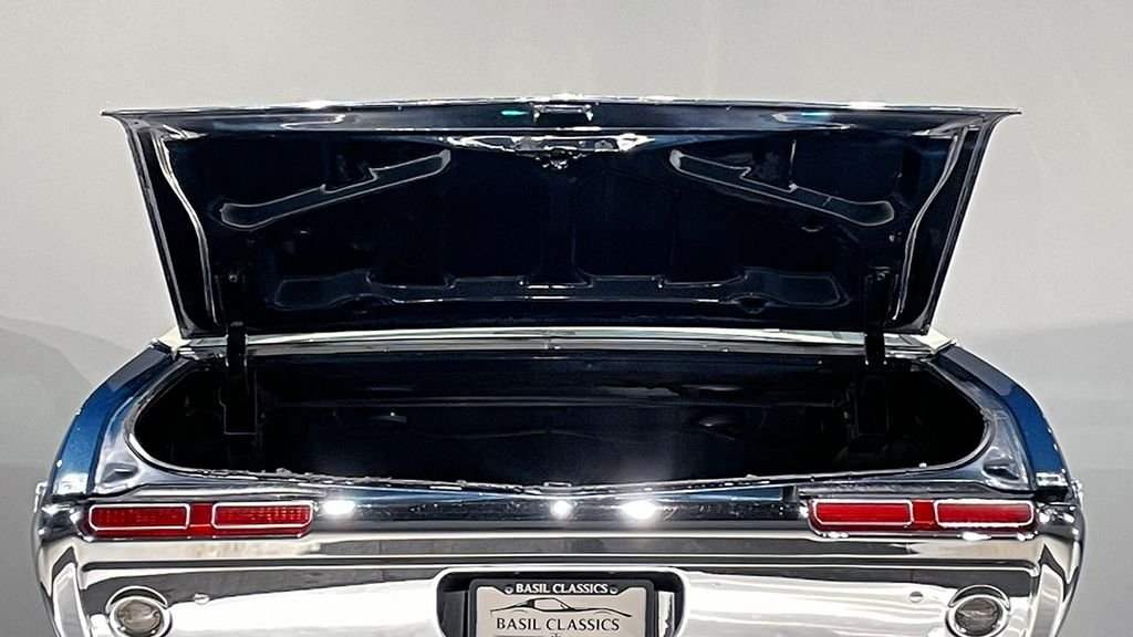 Used 1968  Oldsmobile Supreme image 28